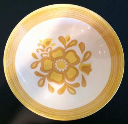 Damsel 9" Round Vegetable Bowl