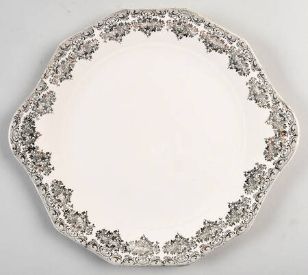 Duane Handled Cake Plate