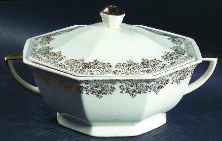 Duane Round Covered Vegetable