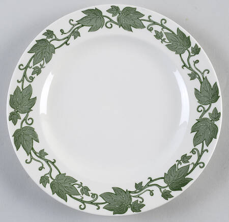 English Ivy (Rim) Luncheon Plate