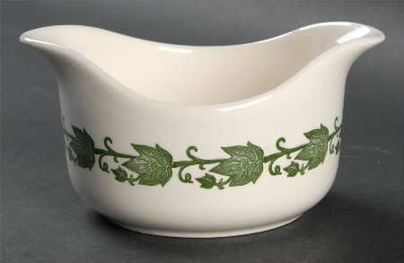 English Ivy (Rim) Gravy Boat