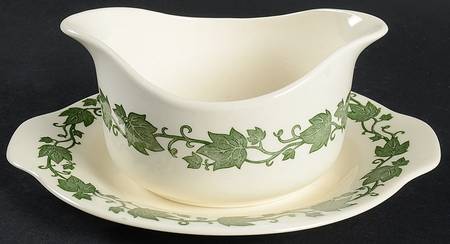 English Ivy (Rim) Gravy Boat & Underplate