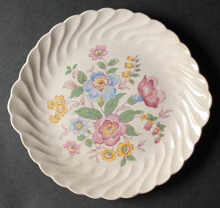 Gilda Handled Cake Plate