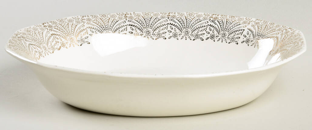 Lamar 9" Oval Vegetable Bowl