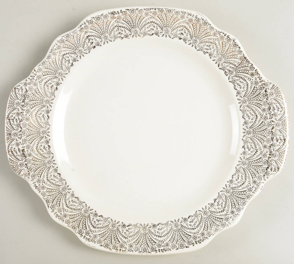 Lamar Handled Cake Plate