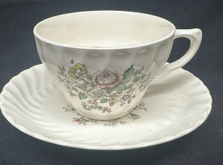 Nola Flat Cup & Saucer Set