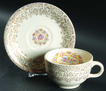 Omar Flat Cup & Saucer Set
