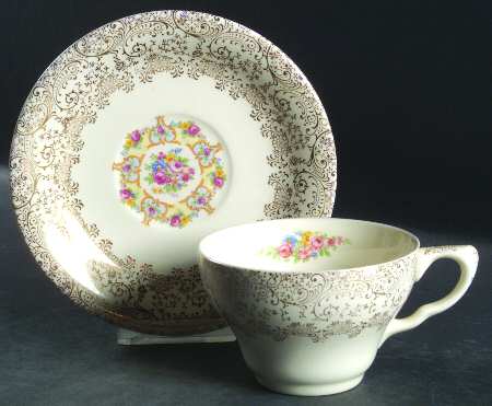 Parisian Flat Cup & Saucer Set