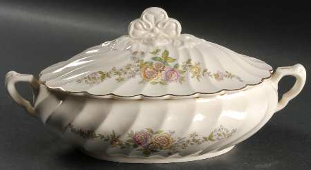 Princess Pat Gold(Gold Trim) Oval Covered Vegetable