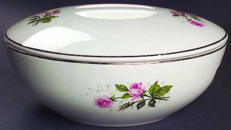 Queen's Rose Round Covered Vegetable