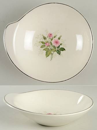 Queen's Rose Lugged Soup Bowl