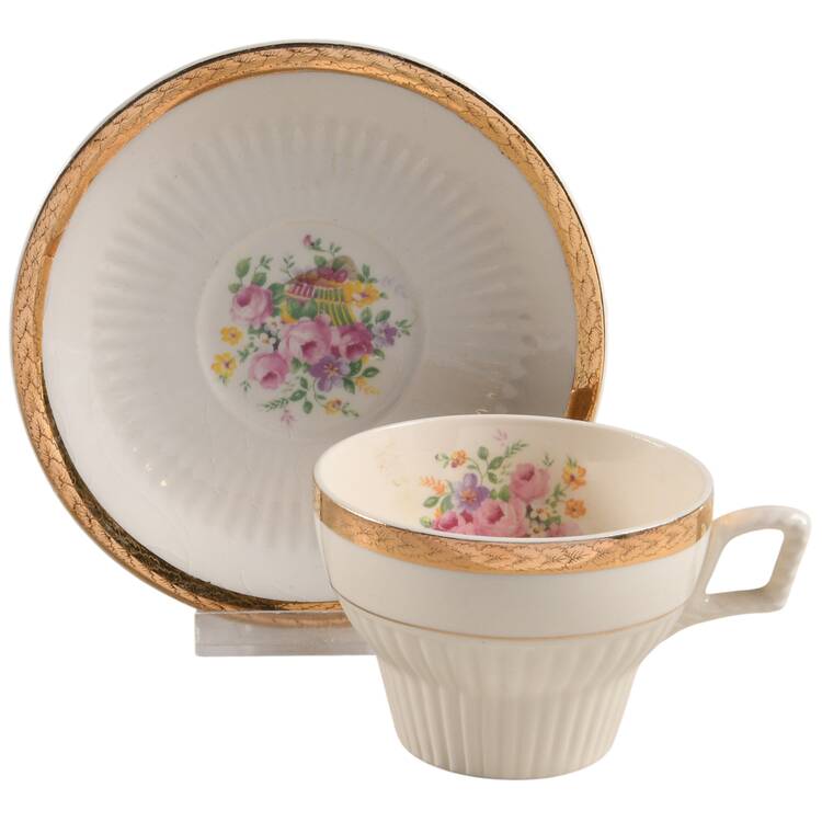 Royal Etch Gold Flat Cup & Saucer Set