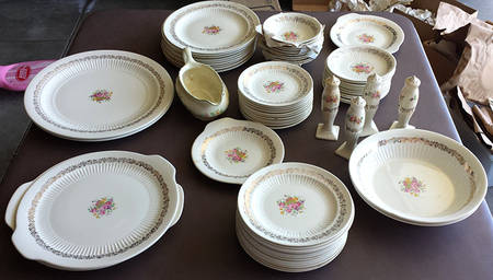 Rosebasket Dinner Plate