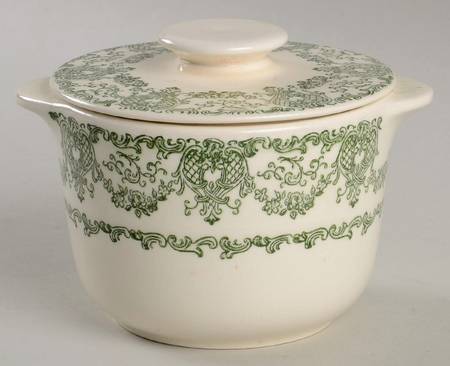 RYL48 (USA) Sugar Bowl & Lid