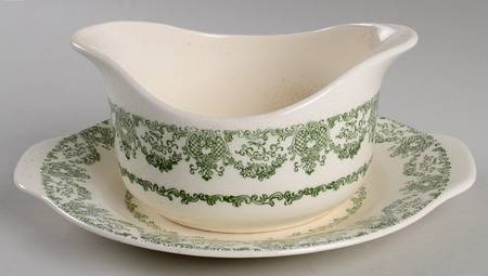 RYL48 (USA) Gravy Boat & Underplate/Relish