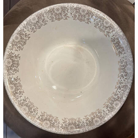 Savoy 9" Round Vegetable Bowl