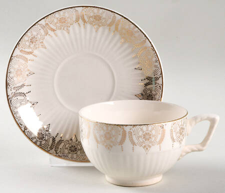 Sylvia Flat Cup & Saucer Set