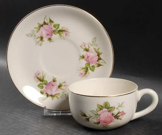 RYW1 Flat Cup & Saucer Set