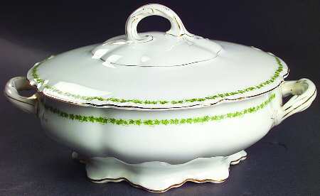 10789 Round Covered Vegetable