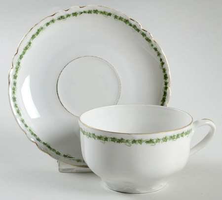 10789 Flat Cup & Saucer Set