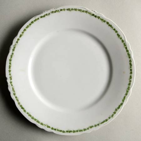 10789 Luncheon Plate