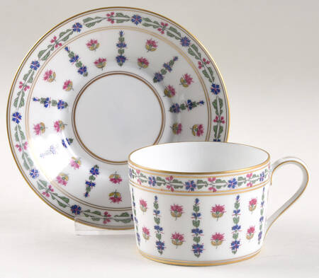 Langeais Flat Cup & Saucer Set