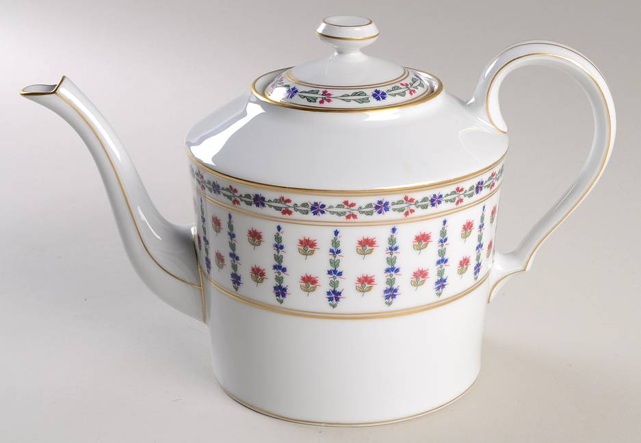 Langeais Teapot & Lid