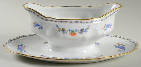 Persan Rouge Gravy Boat with Attached Underplate