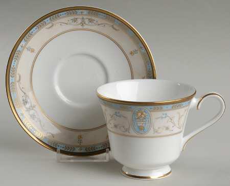 Fontenay Footed Cup & Saucer Set