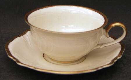 2328 Flat Cup & Saucer Set