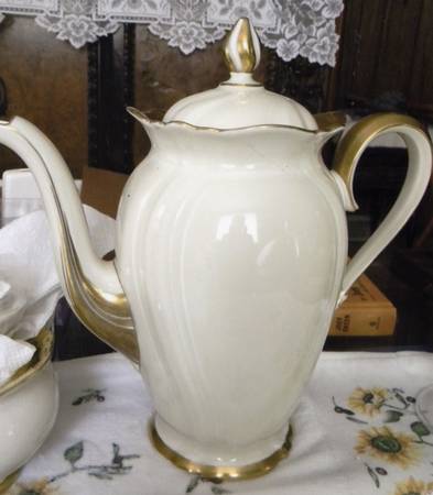 2328 Coffee Pot & Lid