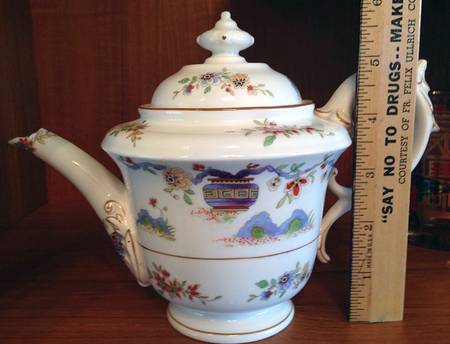 Pekin (White Background, Yellow Trim) Small Teapot & Lid