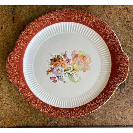 Royal Leader Handled Cake Plate
