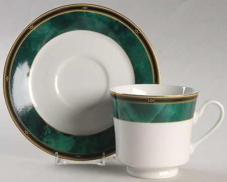 Jade Garland Footed Cup & Saucer Set