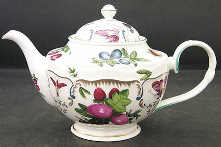 Duke of Gloucester Teapot & Lid