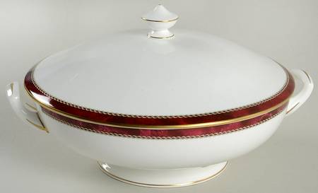 Medici Ruby Round Covered Vegetable