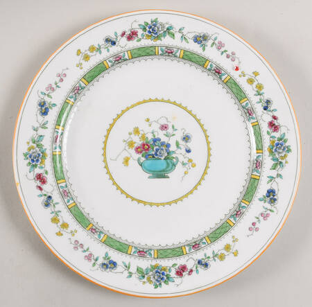 E7631 by Royal Doulton