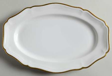 1129 (Chippendale, White) 9" Oval Serving Platter