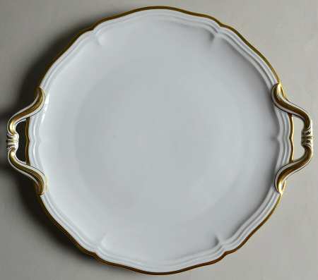 1129 (Chippendale, White) Handled Cake Plate