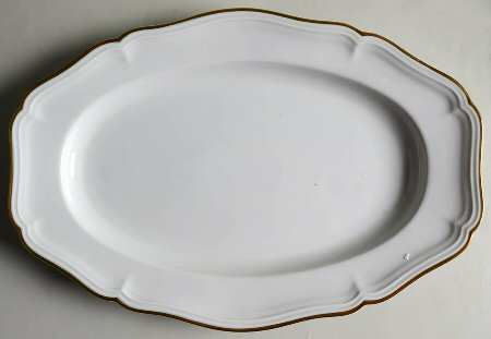 1129 (Chippendale, White) 15" Oval Serving Platter