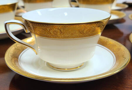 C1393 Flat Cup & Saucer Set