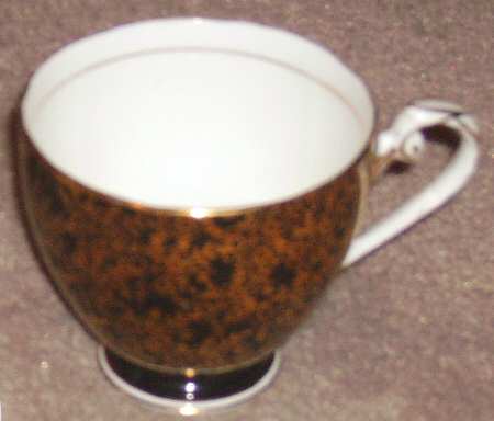 RGR24 Footed Cup