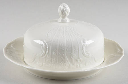 Sanssouci (Ivory, No Trim) Round Covered Butter