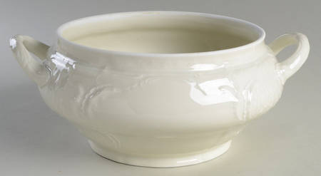 Sanssouci (Ivory, No Trim) Tureen No Lid