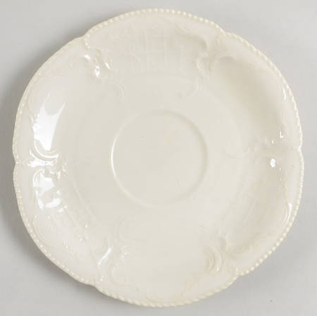 Sanssouci (Ivory, No Trim) Saucer