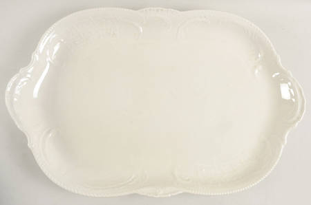 Sanssouci (Ivory, No Trim) 19" Oval Serving Platter
