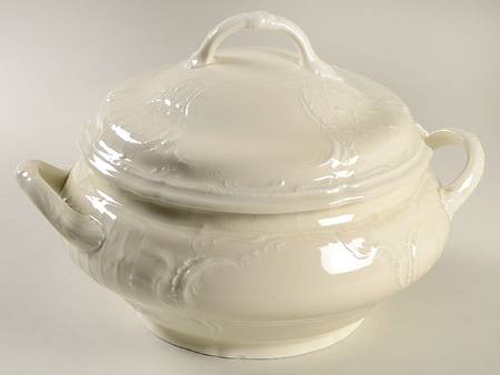Sanssouci (Ivory, No Trim) Tureen &  Lid