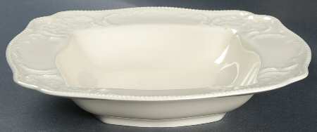 Sanssouci (Ivory, No Trim) 8" Square Vegetable Bowl