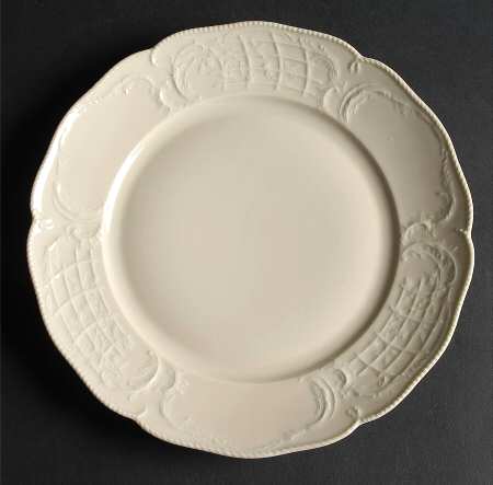 Sanssouci (Ivory, No Trim) Luncheon Plate