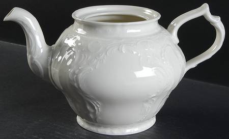 Sanssouci (Ivory, No Trim) Teapot No Lid